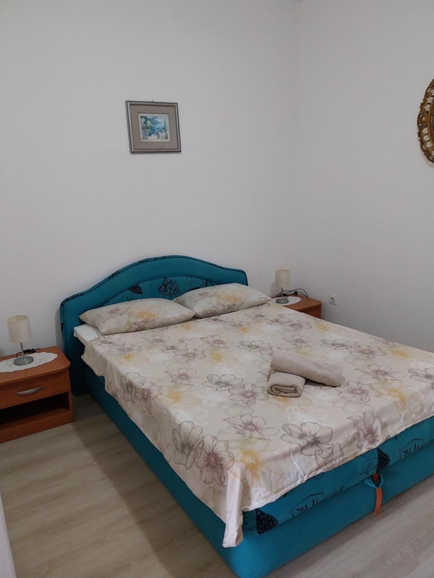 Mara Apartment *