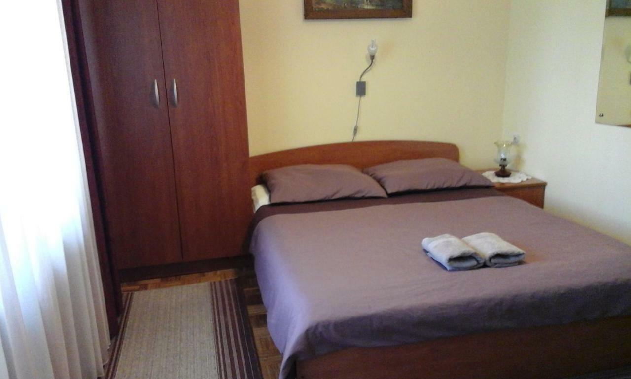 Mara Apartment *